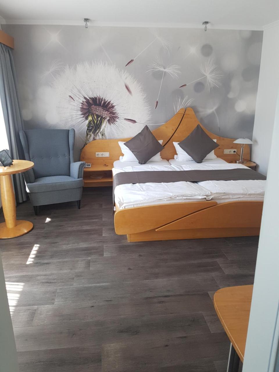 Waldhotel Kurfuerst Kaisersesch ภายนอก รูปภาพ