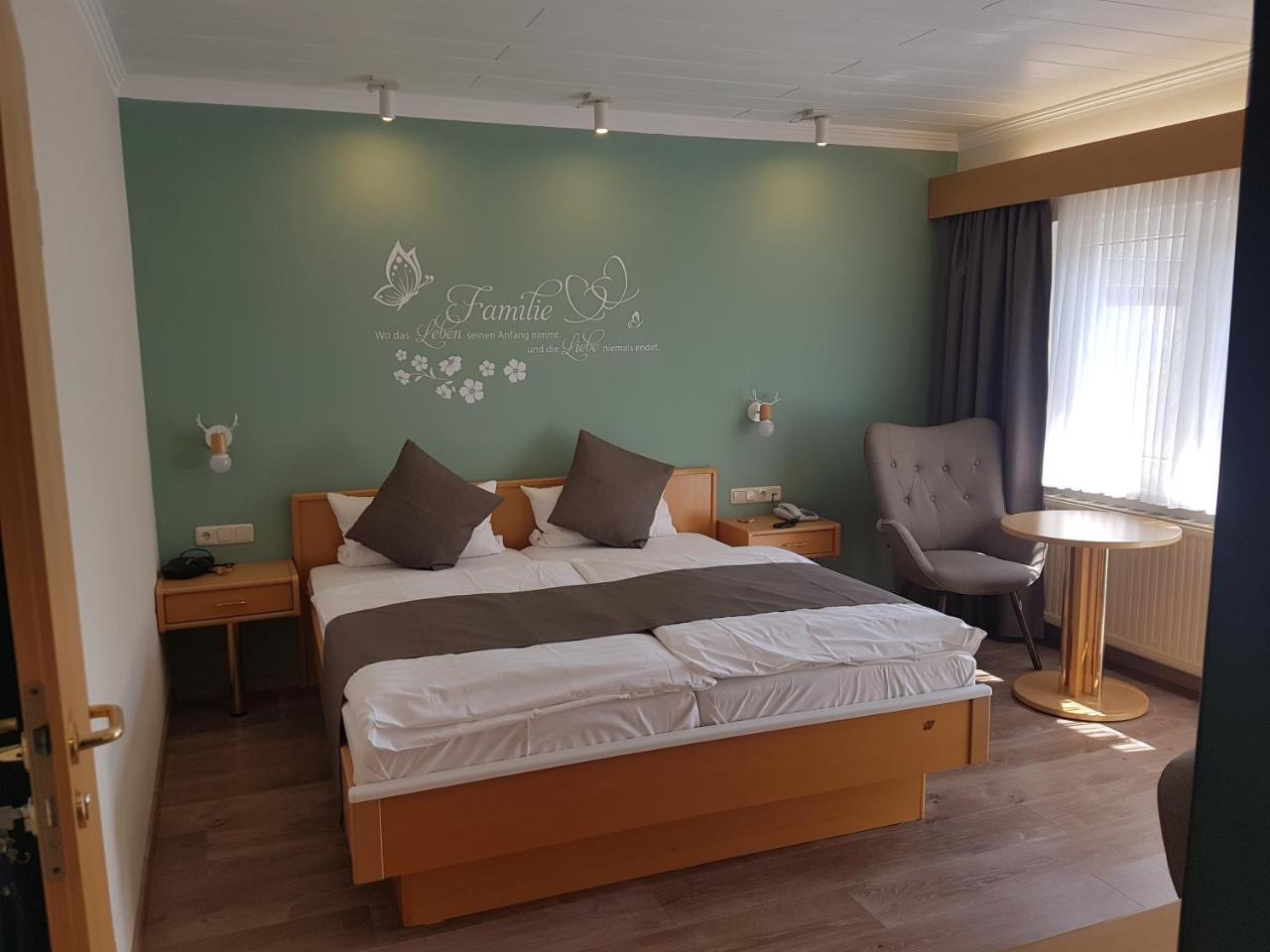 Waldhotel Kurfuerst Kaisersesch ภายนอก รูปภาพ